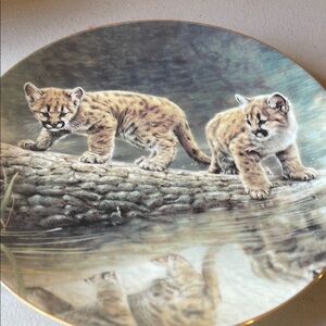 George Decorative Plate with Cubs - Brown and Gray